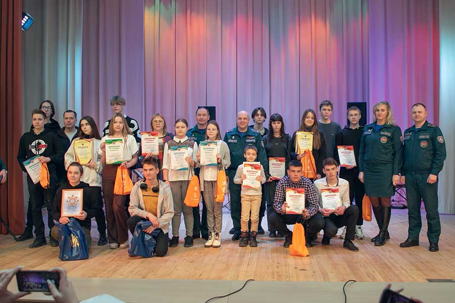 В Минске завершился городской этап смотра-конкурса детского творчества "Спасатели глазами детей"