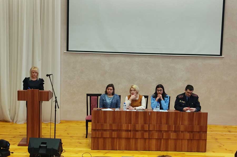 Заседание комиссии по делам несовершеннолетних Партизанского района г.Минска