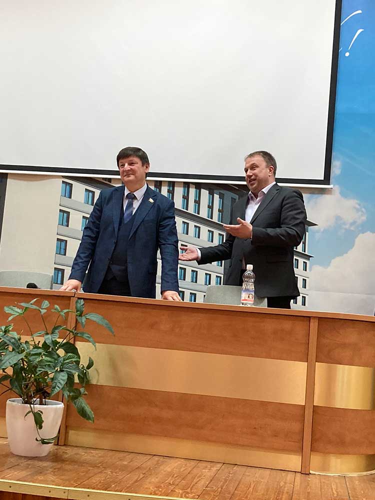 19 сентября 2022 года в Минском колледже предпринимательства прошла диалоговая площадка «Сила Беларуси в единстве народа»