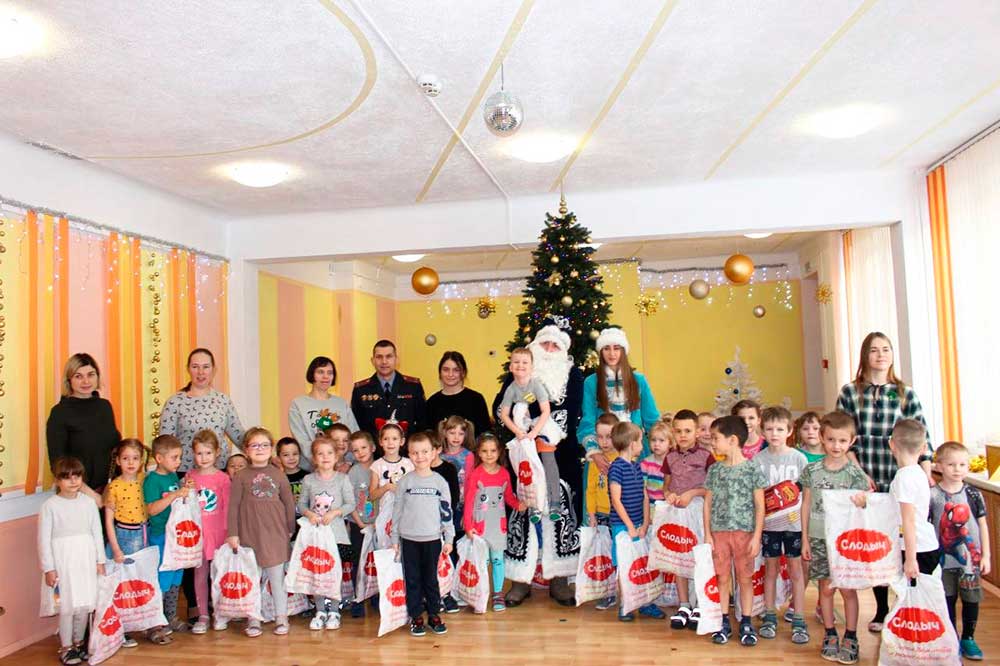 К благотворительной акции «Наши дети» присоединились сотрудники отдела ГАИ Партизанского района столицы